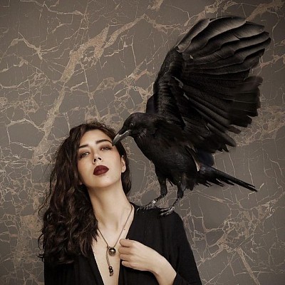 Madre Cuervo y Egaeus